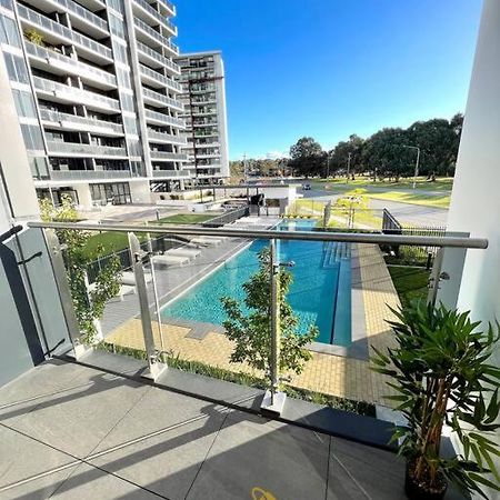 Fab In Phillip - 2Bd 2Bth Apt - Close To Cbr Hospital Apartment Exterior photo